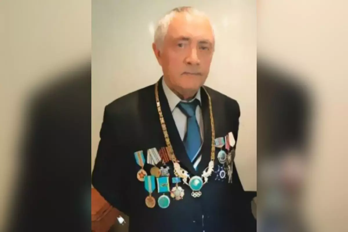 Президент альпинист Ерванд Ильинскийге "Қазақстанның Еңбек Ері" атағын берді