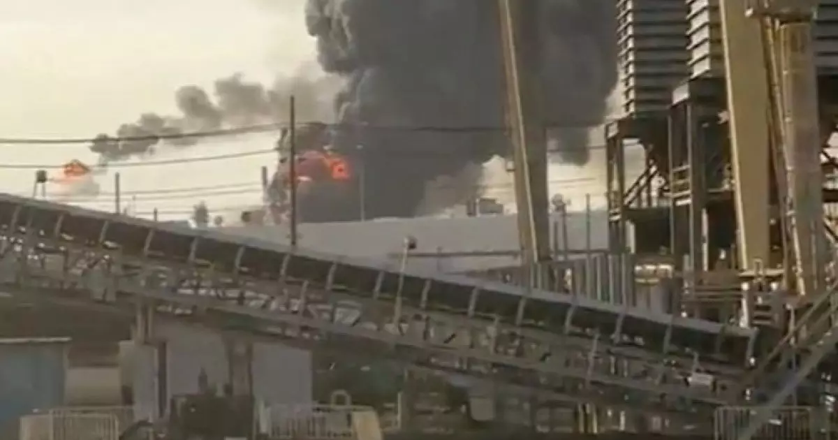  АҚШ-тағы мұнай өңдеу зауытында жарылыс болды 