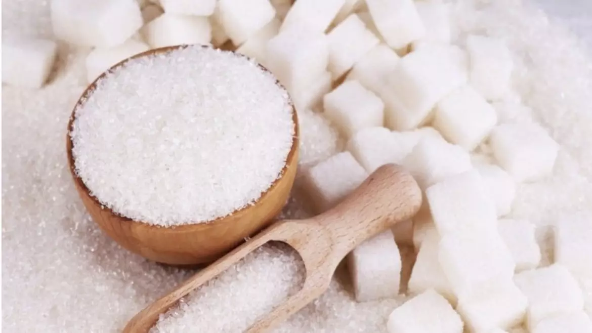 Қантты азайту – денсаулық кепілі: мамандар қазақстандықтарға маңызды кеңес берді