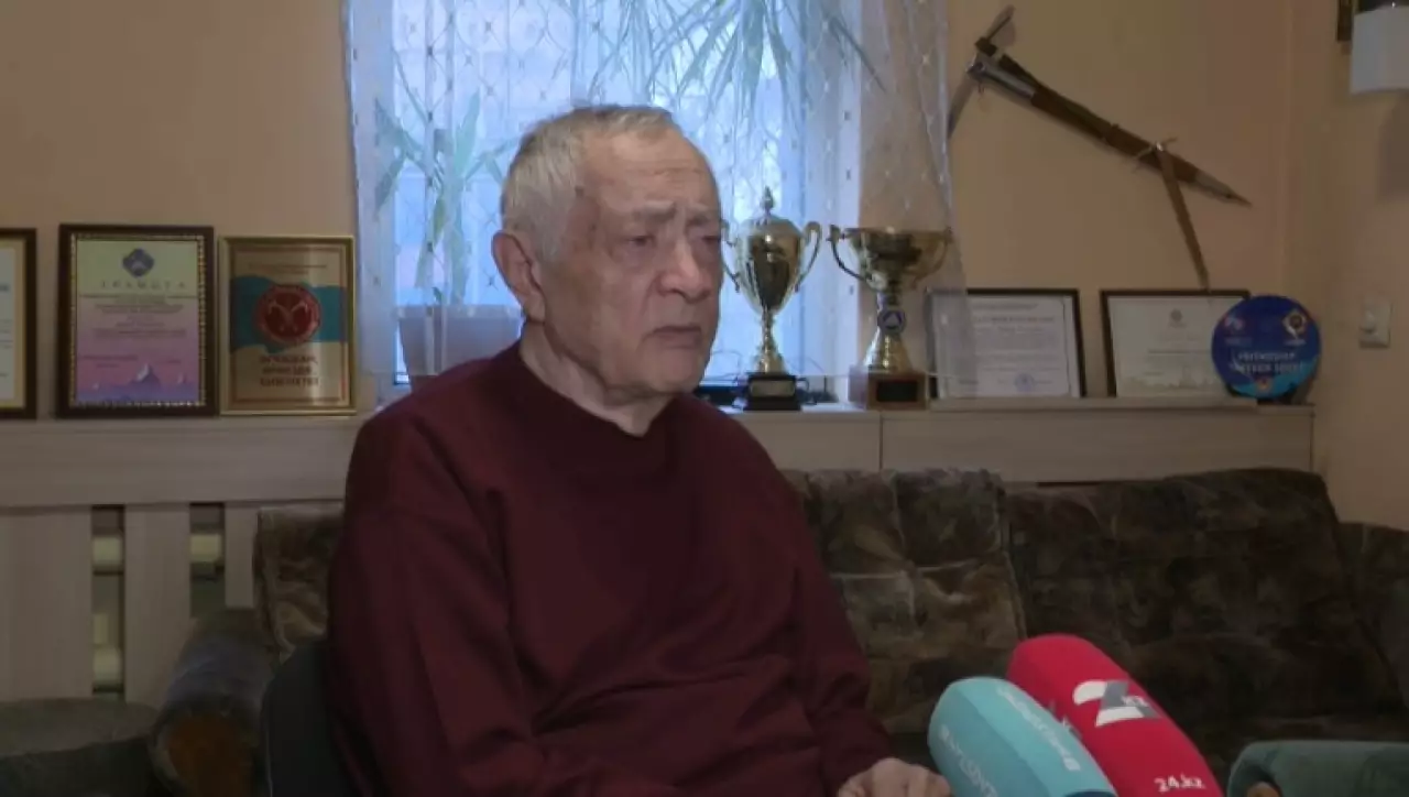 Альпинист удостоен звания «Қазақстанның Еңбек Ері»