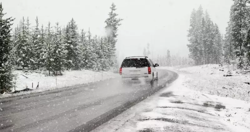 Трассы закрыли из-за непогоды в Казахстане