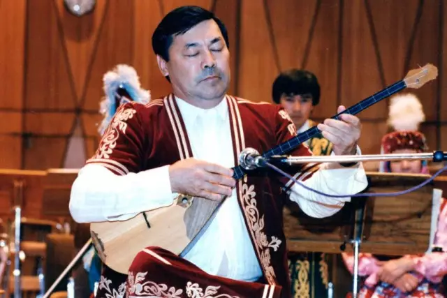 Бүгін – күйші Қаршыға Ахмедияровтың туғанына 80 жыл