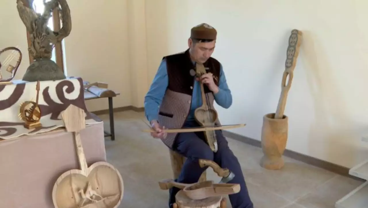 Традиции древнего ремесла сохраняют в Туркестане