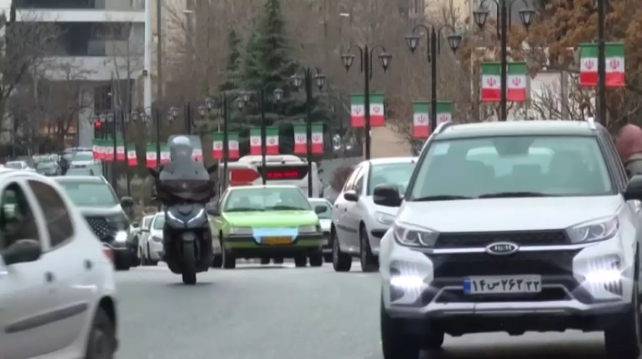 Bloomberg: Иран начал взимать сборы в Ормузе