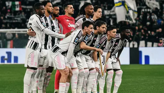 "Барселона" хочет усилить оборону игроком "Ювентуса"