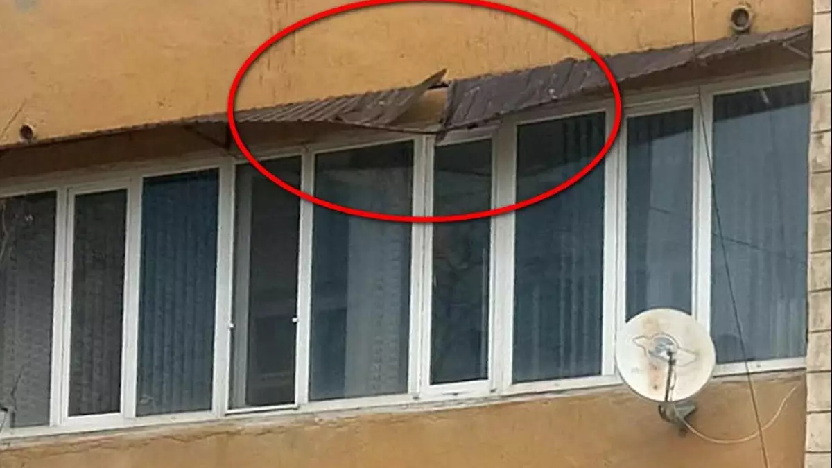 Ақтауда бойжеткен бесінші қабаттан секіріп кетті