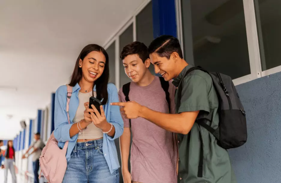 Образование в TikTok набирает популярность в Казахстане