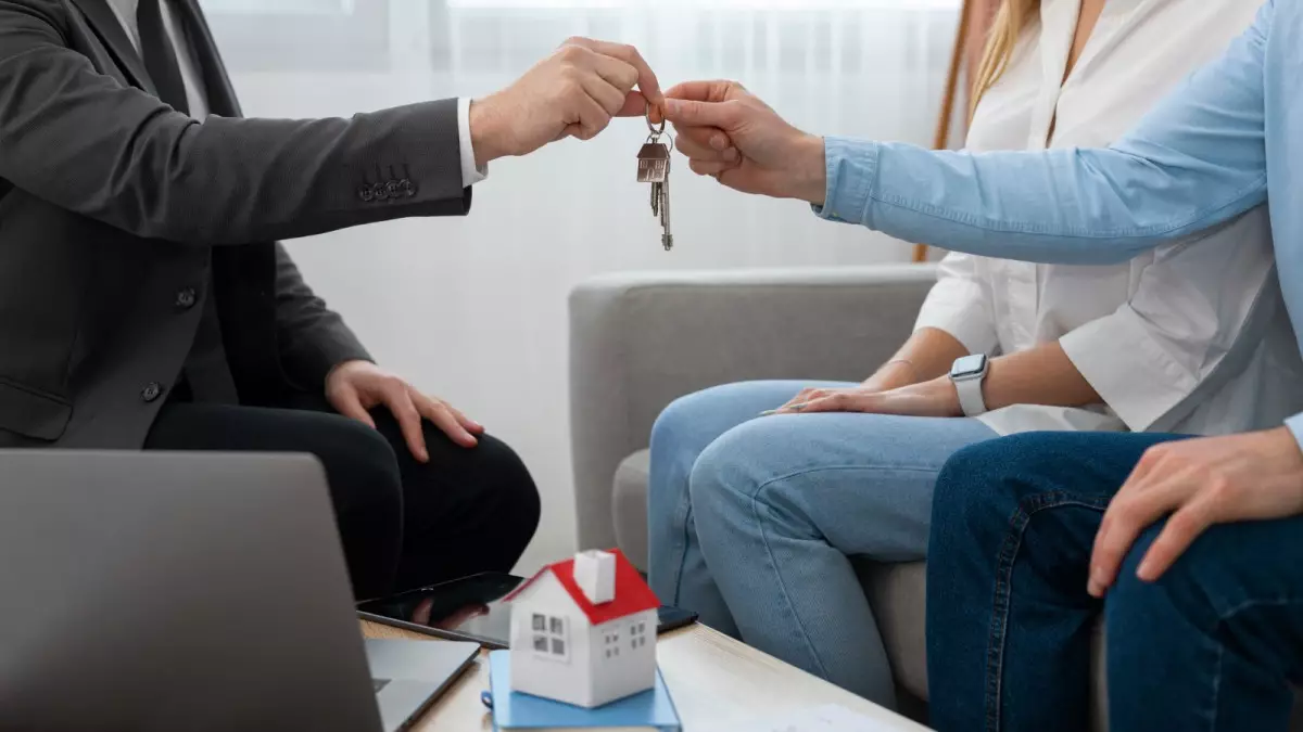 Государство оплачивает половину аренды жилья: кто может получить помощь