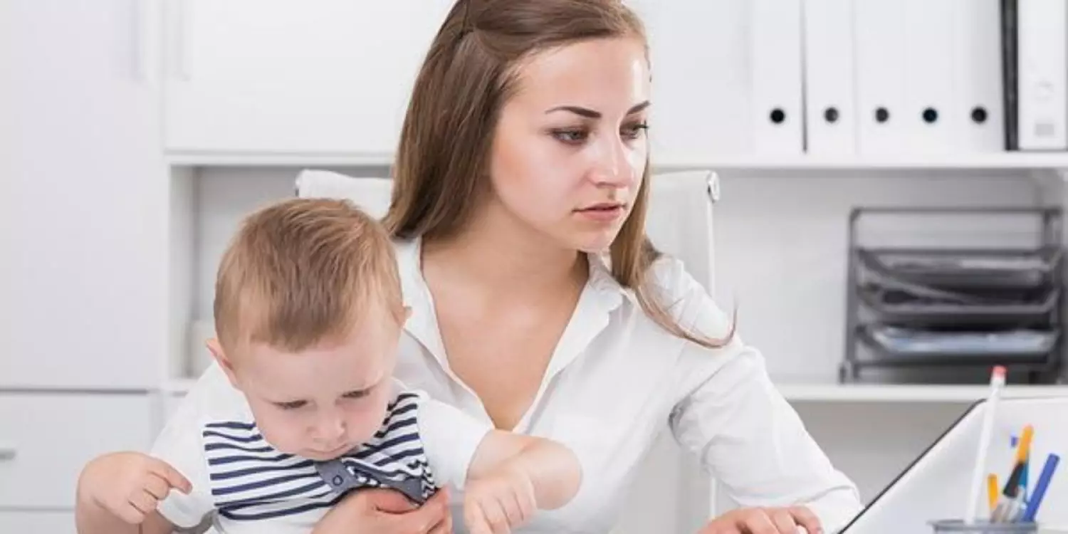 Қазақстанда жалғызбасты ата-аналарды жұмыстан шығаруға тыйым салынбақ