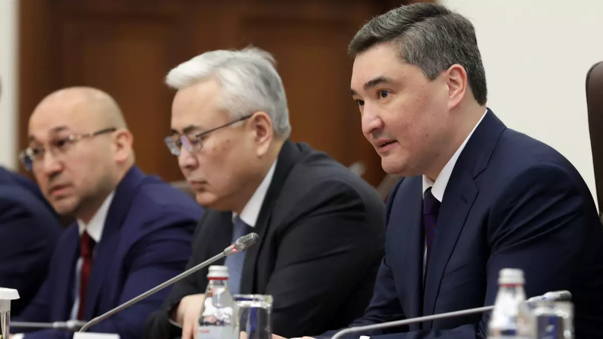 Бектенов: Путиннің Қазақстанға сапары екіжақты байланысты күшейтеді