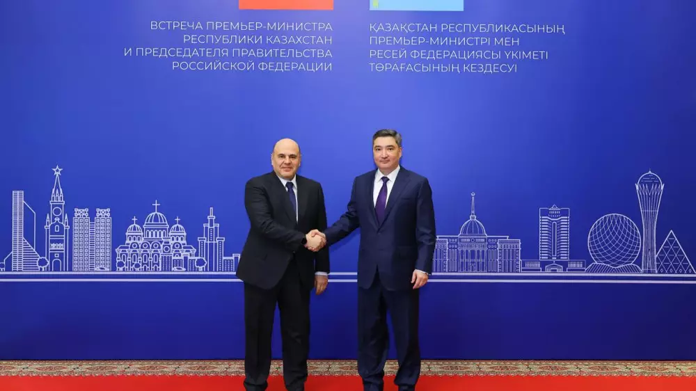 Российский премьер Михаил Мишустин прилетел в Астану