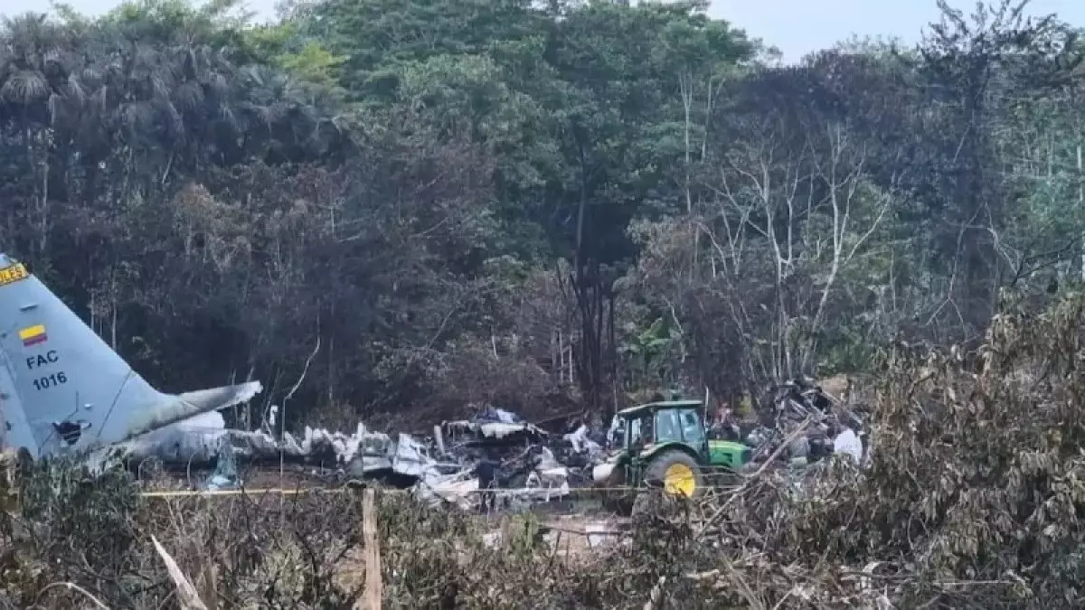 69 адам қаза тапқан ұшақ апаты: Колумбияда аза тұту жарияланды