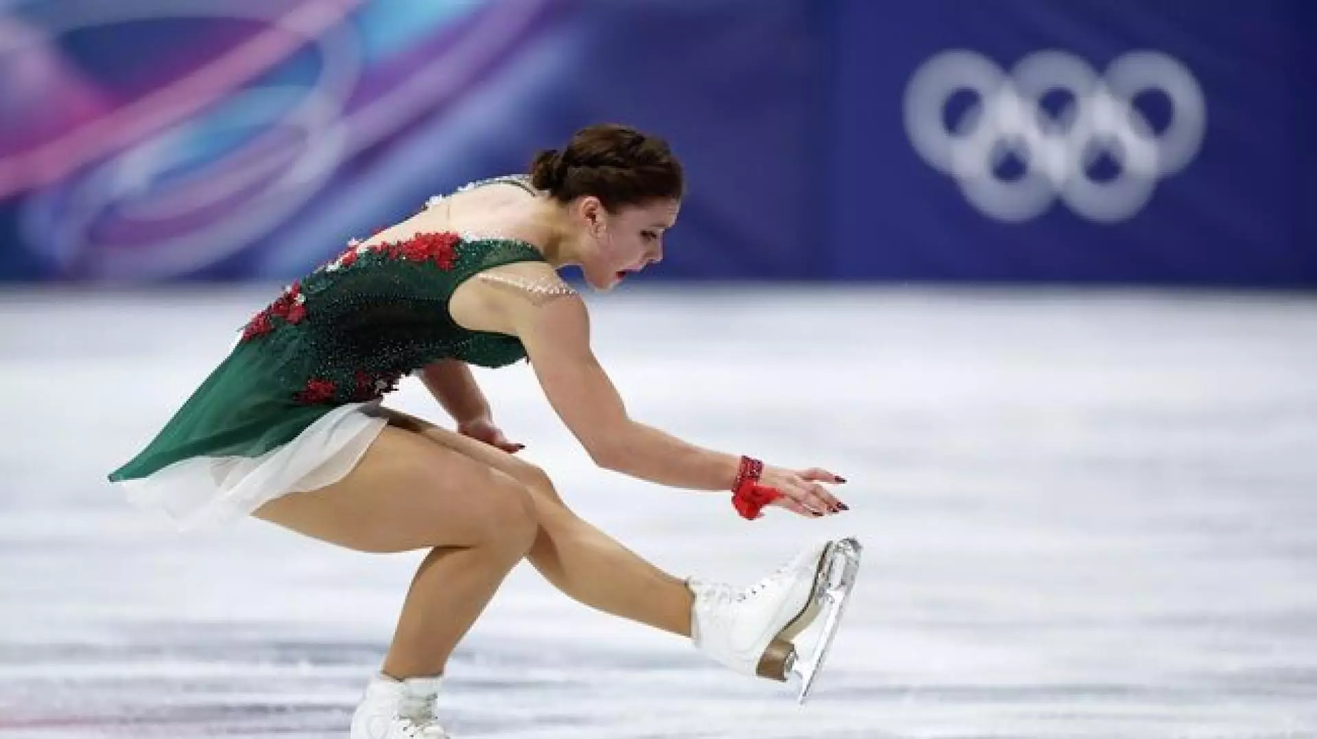 Самоделкина уверенно отобралась в произвольную программу на ЧМ по фигурному катанию