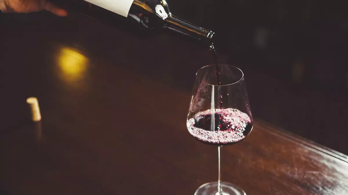 Вино, пиво или крепкий алкоголь: исследование показало, что один из этих напитков связан с более низким риском смерти, чем остальные.