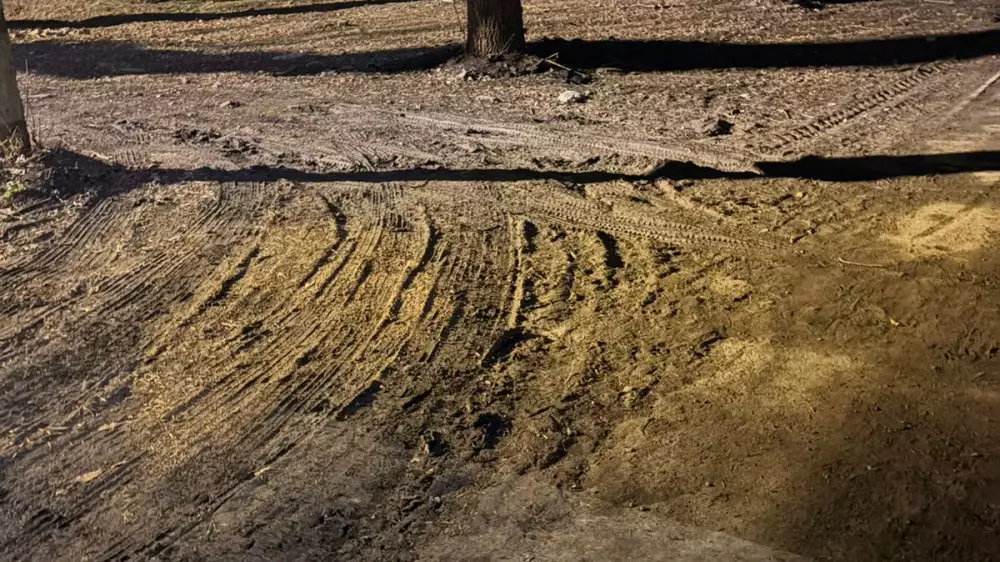 В Алматы после ремонта труб провалился асфальт: что ответил акимат