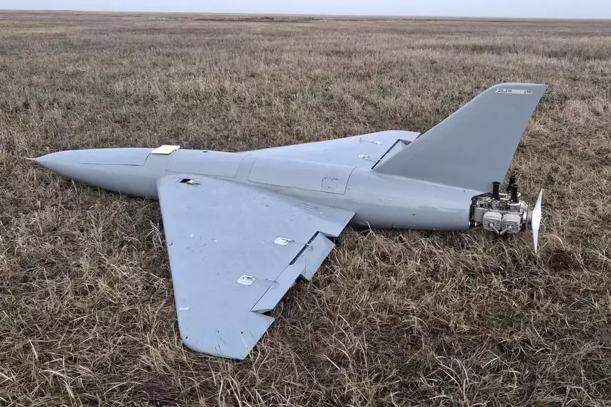 Беспилотник обнаружили в степи на западе Казахстана