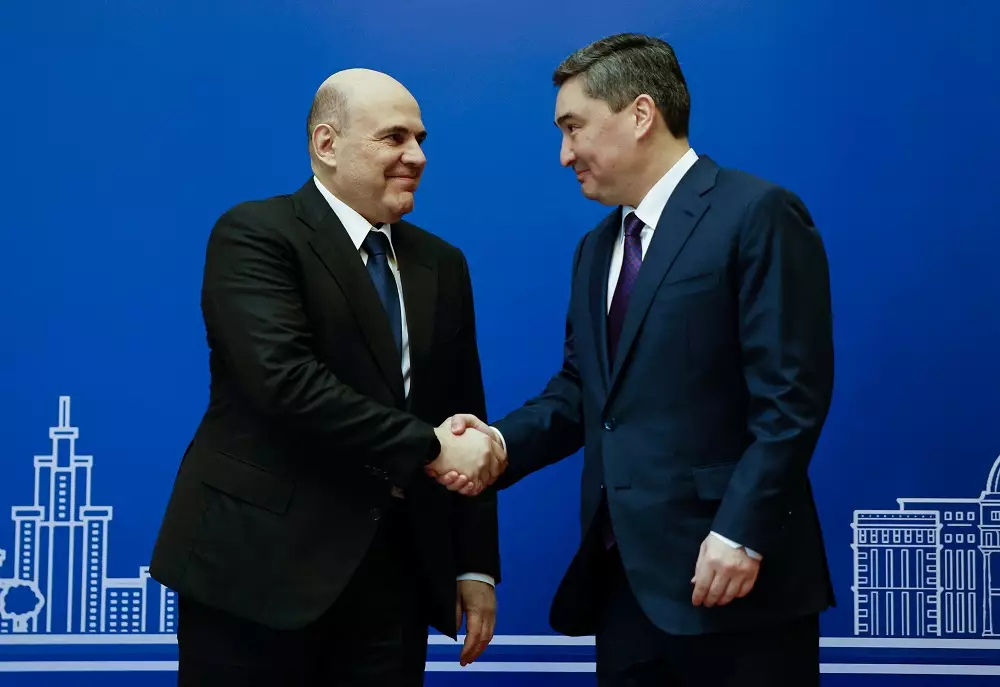 Михаил Мишустин провел переговоры с премьер-министром Казахстана.