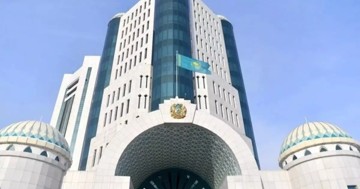  Сенаторлар екі халықаралық хаттаманы талқылайды 