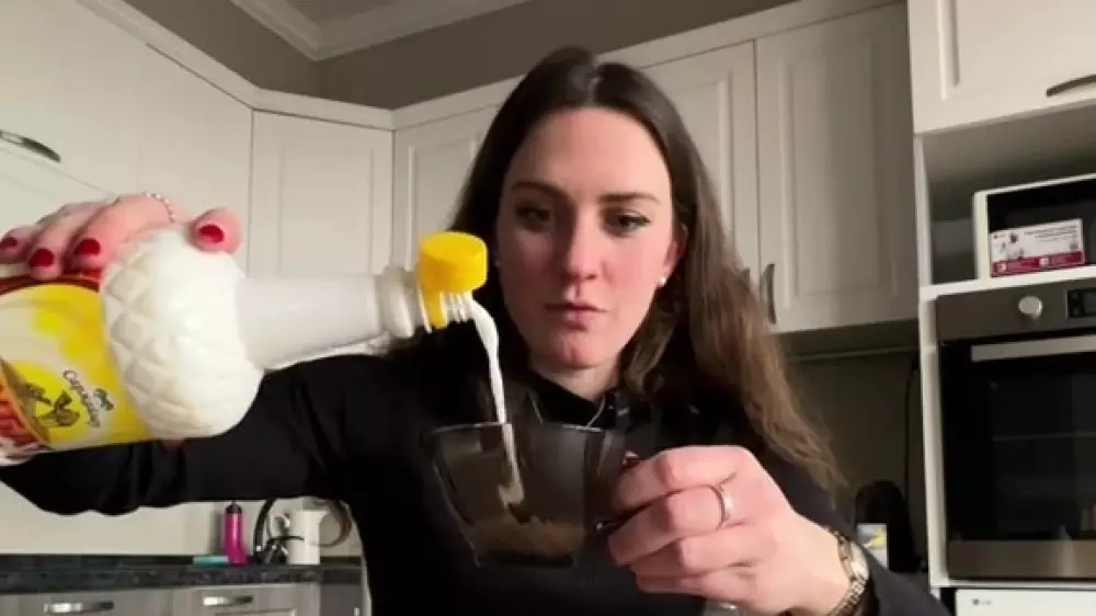 “В Лондоне такого не встретишь“. Чем Алматы удивил британскую путешественницу