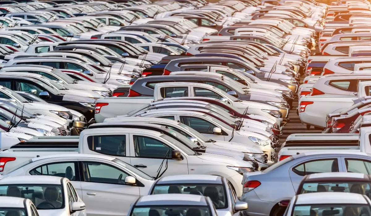 Қазақстандықтар электрмобильден гөрі гибридті көлікті жиі таңдай бастады