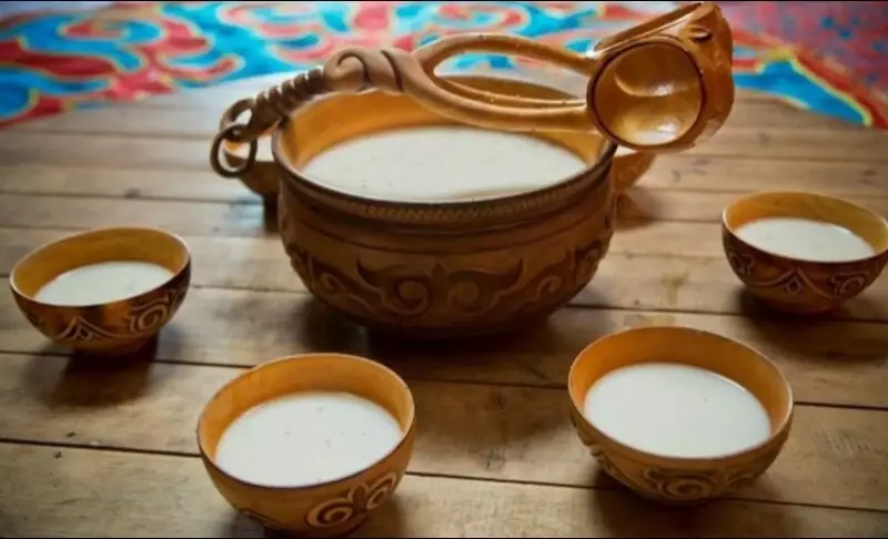 Кумыс и шубат постепенно исчезают из магазинов в Казахстане