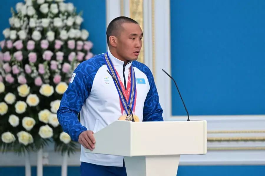 “Мұнымен тоқтамаймыз“. Паралимпиада ойындарының чемпионы Ербол Хамитов Президентке алғыс айтты