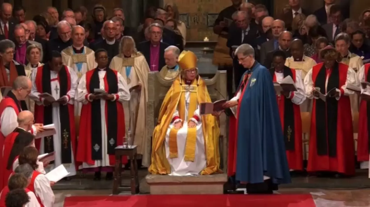 В Великобритании посвящена в сан первая женщина-архиепископ