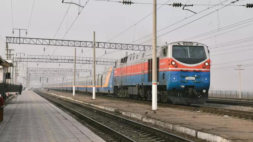 Более 100 тысяч казахстанцев могут оказаться в изоляции, заявили депутаты