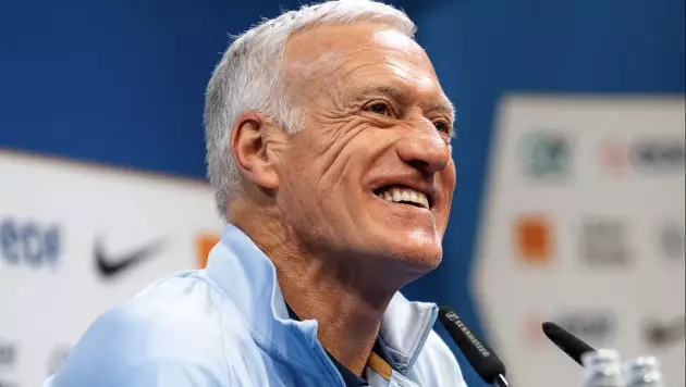 В сборной Франции обсуждают возможную смену тренера: Дешам отреагировал