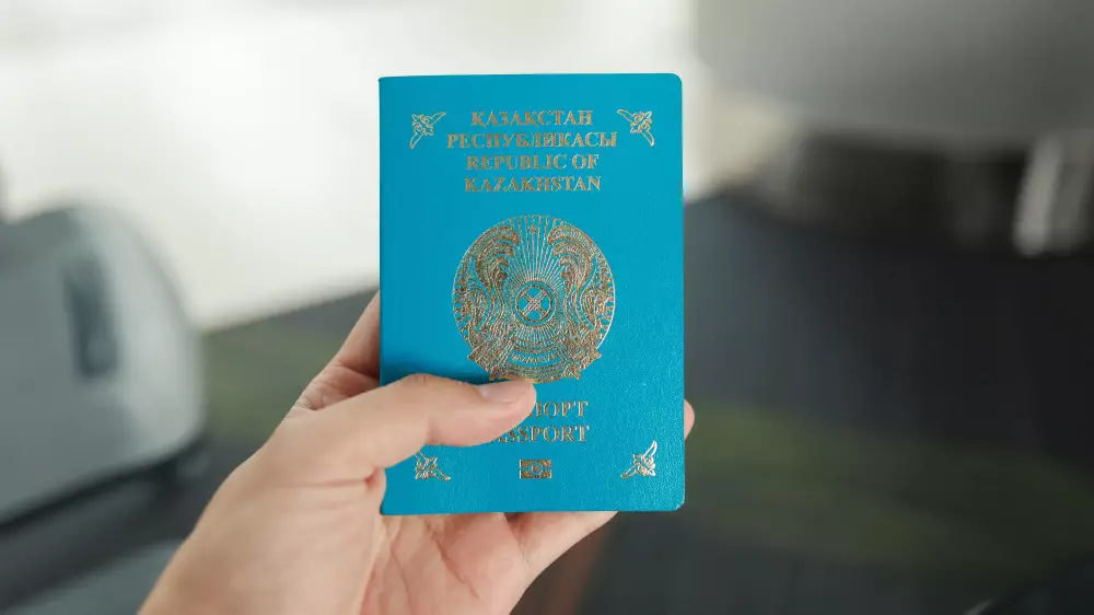 Қазақстандықтар шетелде төлқұжатты екі есе жылдам рәсімдей алады