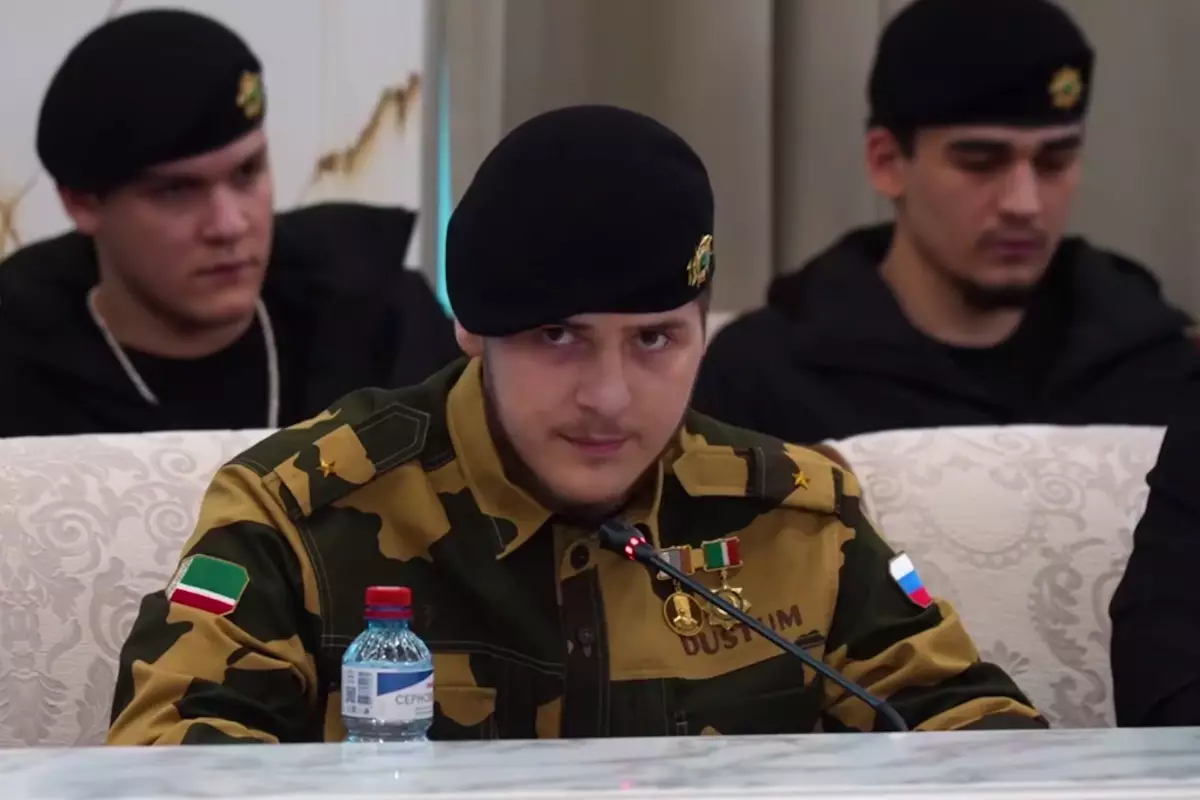 Сын Кадырова появился на публике после слухов о ДТП