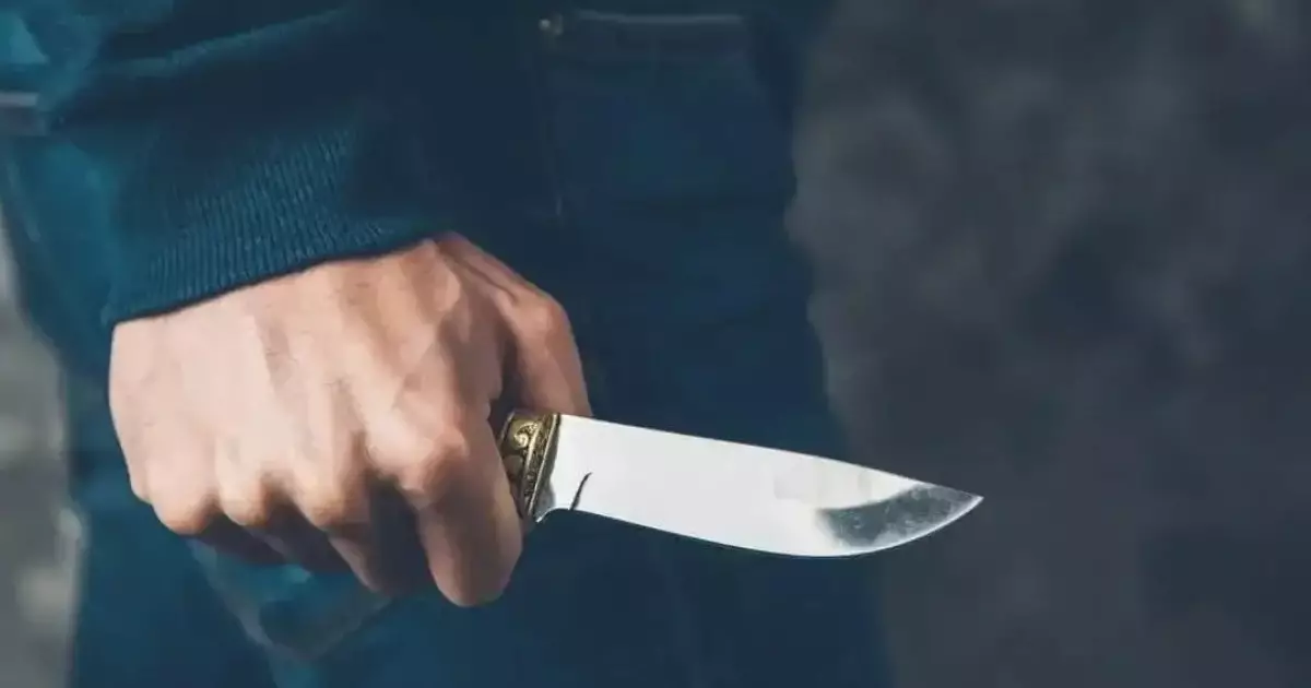  3 литр қан жоғалтқан: Өскеменде 16 жастағы қыз баланы пышақтап кетті 