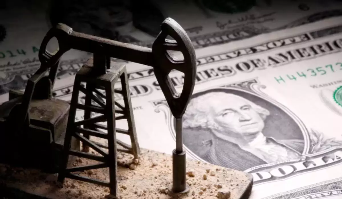 Ақ үй мұнай бағасының 200 долларға жету салдарын зерттеп жатыр – БАҚ