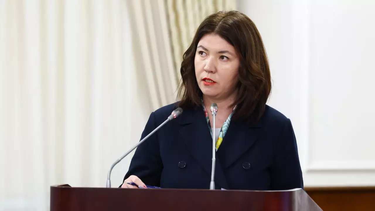 «Осындай шешім қабылдадым» деген министр оқушыларға үндеу жасады 