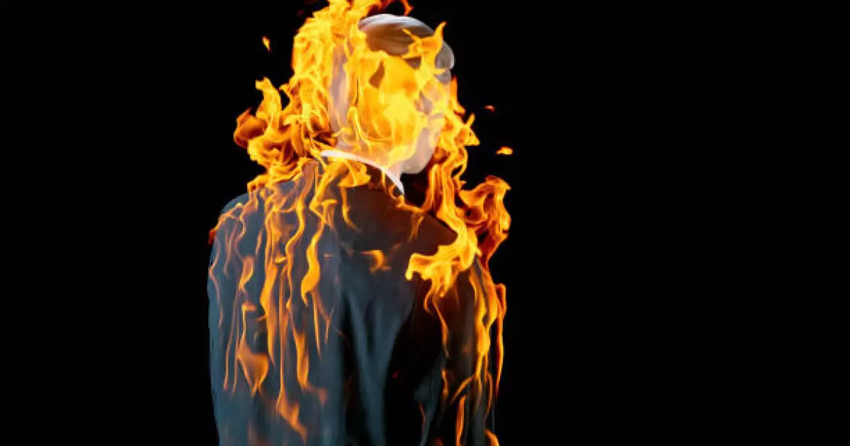   Қарағандыда ер адам базарда өзін өртемек болды   