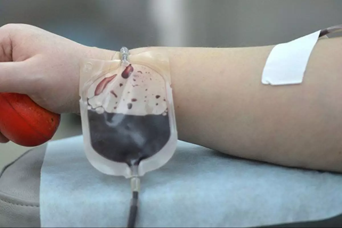 Донорам крови в Казахстане хотят увеличить выплаты: ответ Бектенова