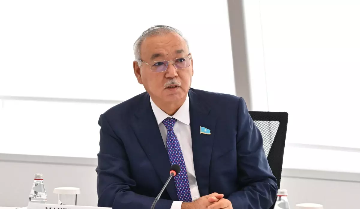 "Сіз де зейнетке шығып, 150 мың теңге аласыз": Депутат Ұлттық банктің зейнетақы жинақтары туралы баяндамасын сынап тастады