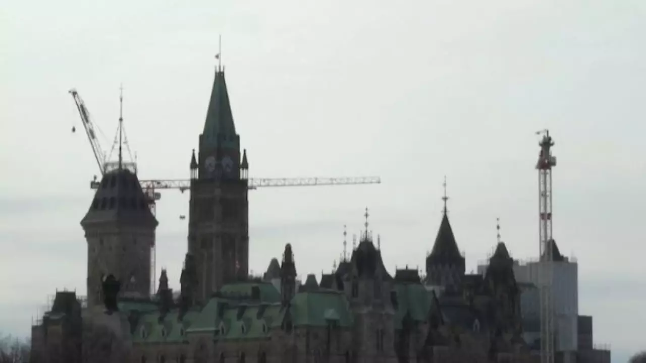 Канада предложила создать оборонный банк