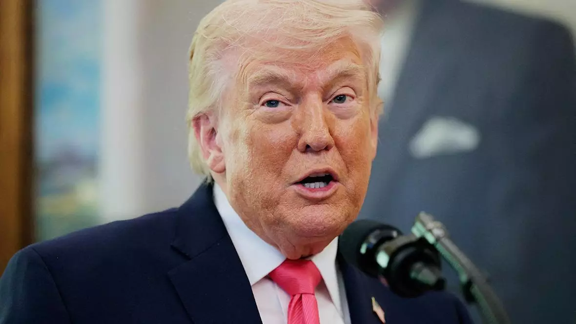 Трамп Иранның энергетикалық нысандарына соққы беруді 10 күнге шегерді