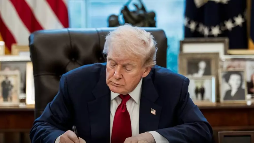 Трамп впервые в истории США поставит свою подпись на долларовых банкнотах