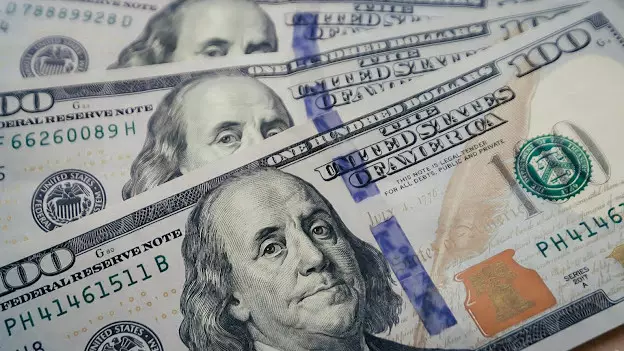 Впервые на долларовых банкнотах США появится подпись Трампа