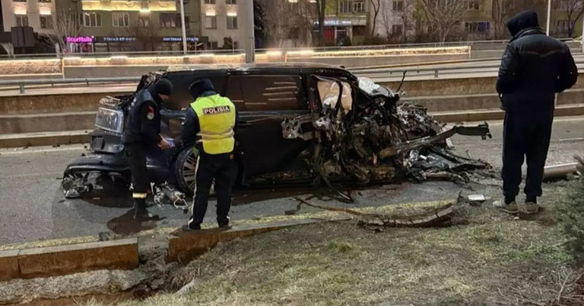 Пьяный водитель Zeekr и отставки в полиции: что известно о ДТП на Аль-Фараби 