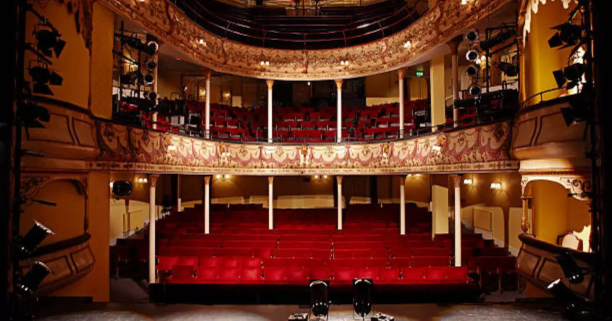  Бүгін – Дүниежүзілік театр күні 