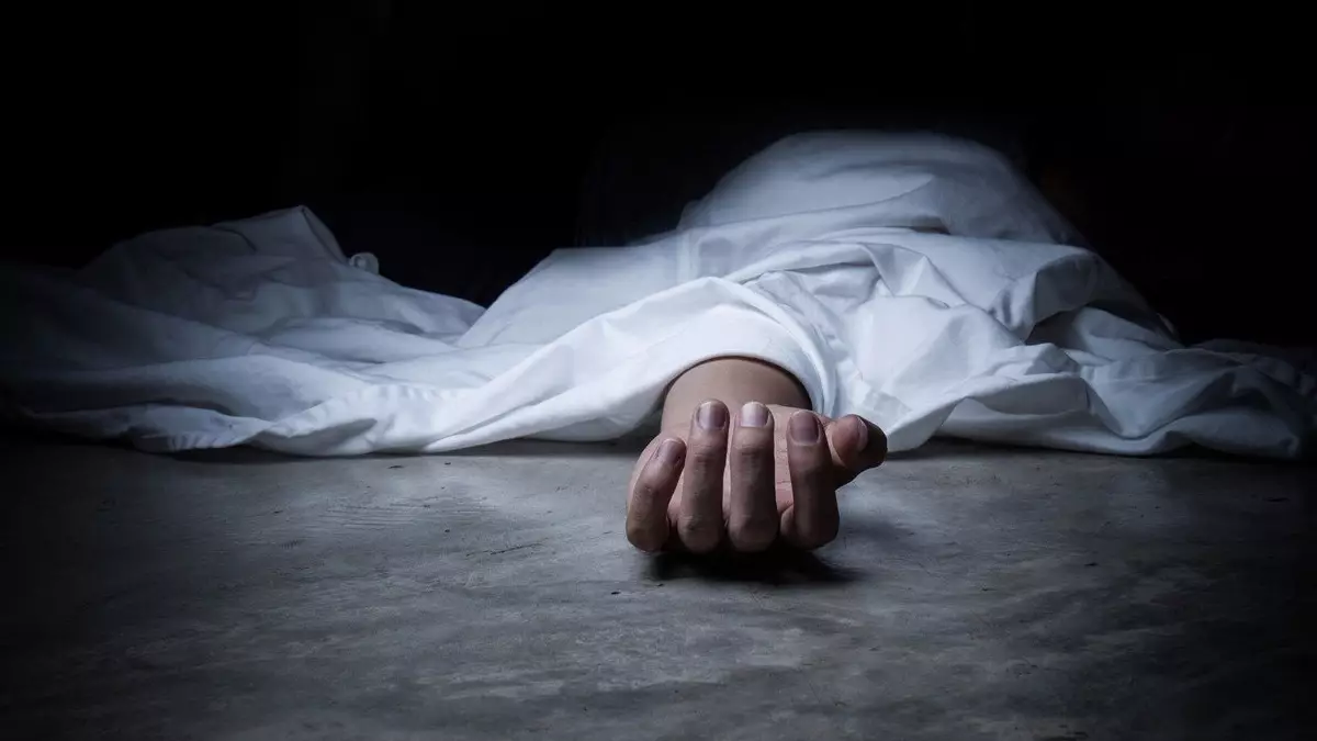 Қаралы оқиға: Қарағандыда 38 жастағы әйел мен 12 жасар қызының өлі денесі табылды