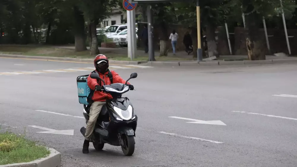 Қазақстанда мопедтерге салық төлеу керек пе: ресми жауап