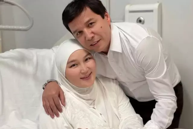 Әнші Абай Бегей сегізінші рет әке атанды