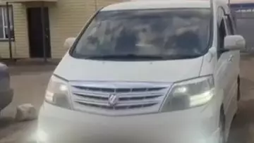 «Альфард» айып тұрағына кетті: Ақтөбеде 36 рет заң бұзған жүргізуші ұсталды