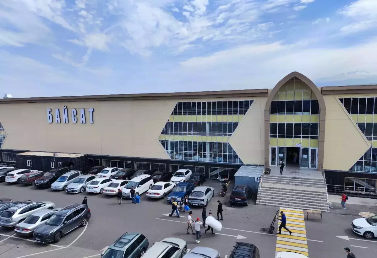 Сатыбалдының ұлына тиесілі болған базар үшінші рет саудаға қойылды