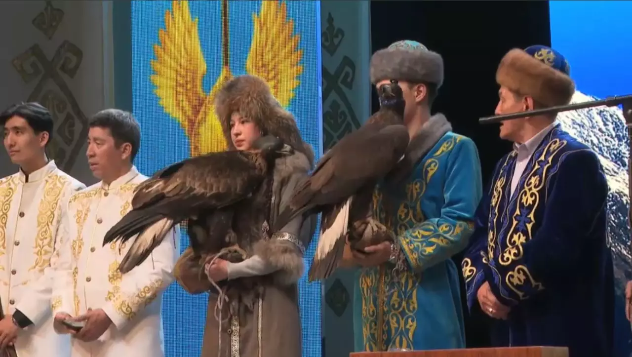 Өскеменде аламан айтыс өтті