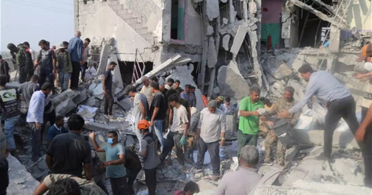  Иранда әуе соққылары салдарынан 600-ден астам мектеп қирады 